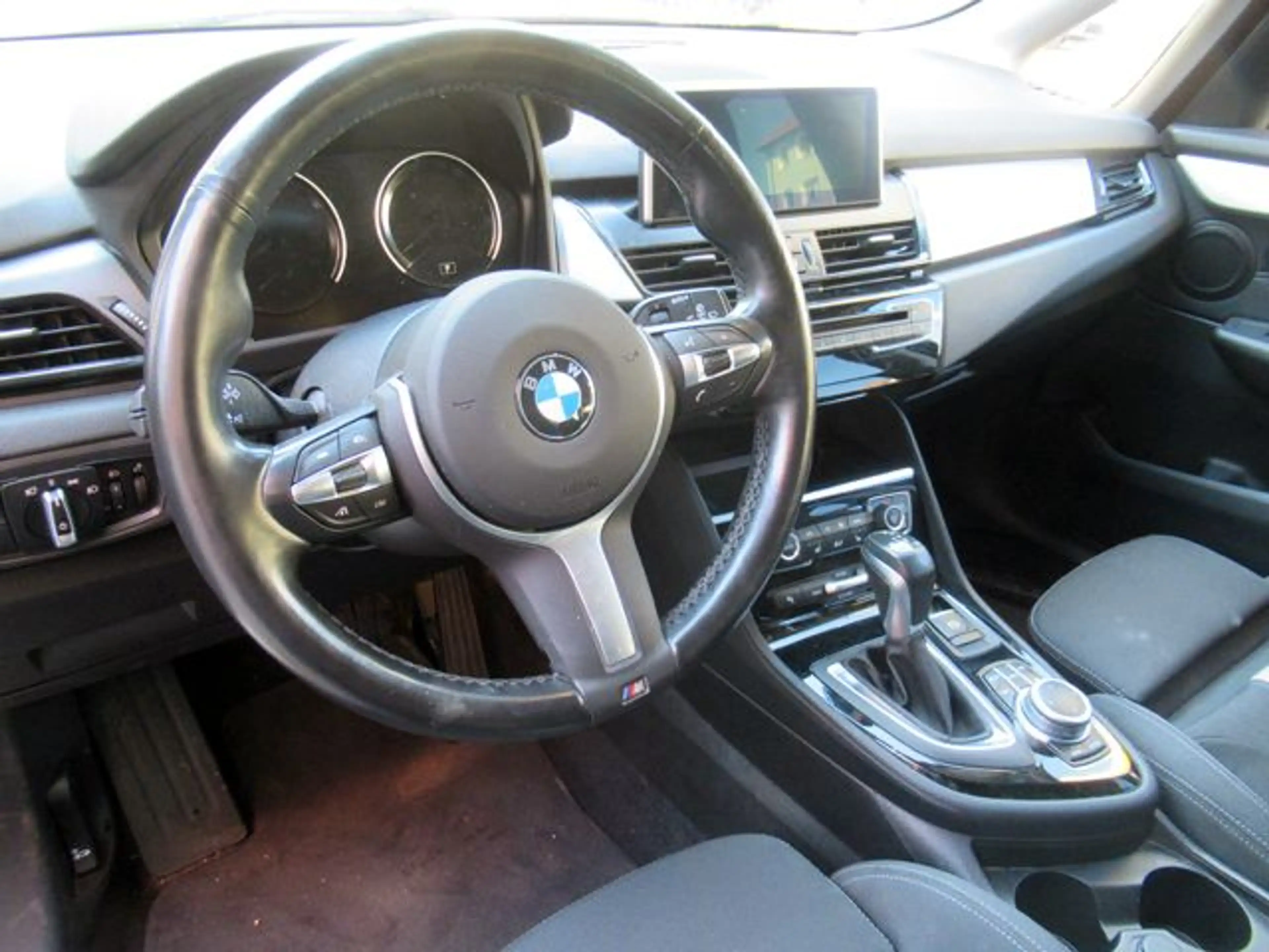 BMW 225 225xe iPerformance Active Tourer Navi/SHZ/RFK — photo 6