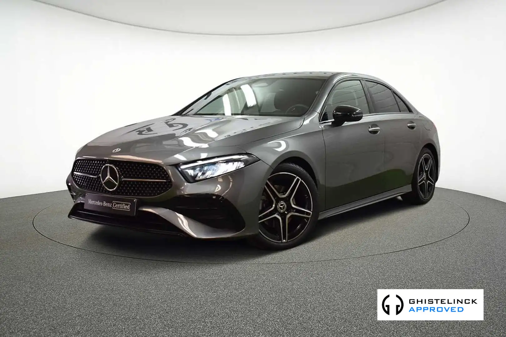 Mercedes-Benz A 180 Limousine Grijs - 1