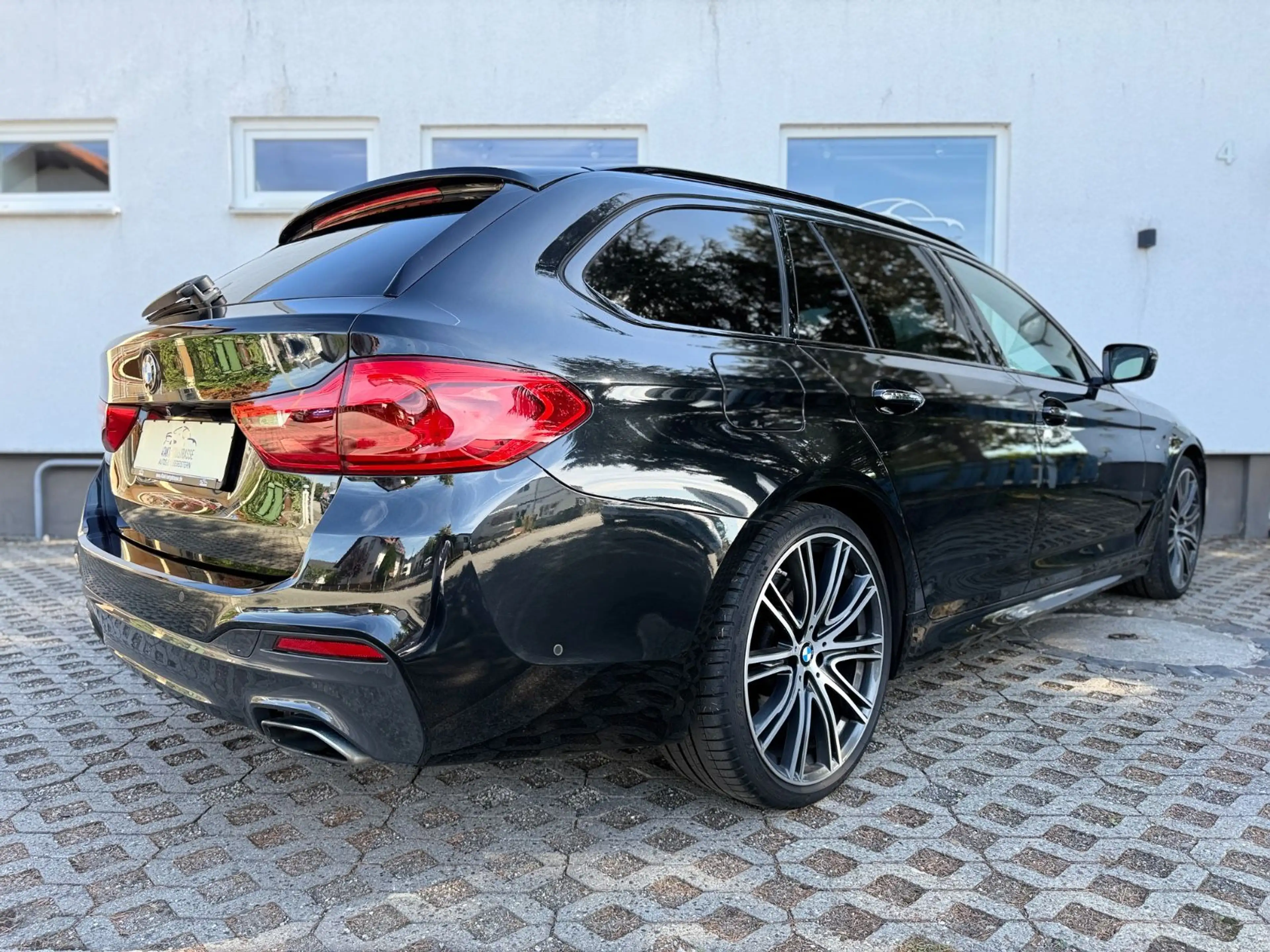 BMW 540 i xDrive Touring M-Paket HUD MID PANO AHK 20" — photo 7