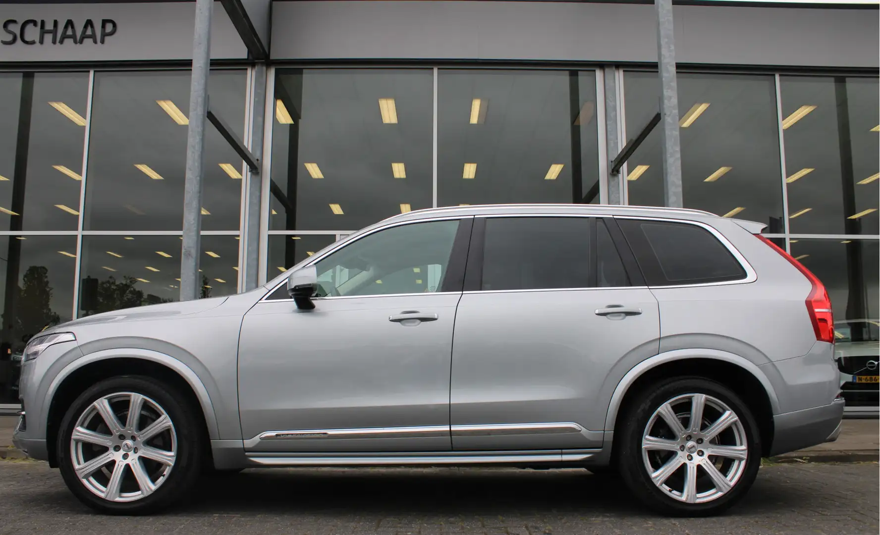 Volvo XC90 2.0 T5 AWD Inscription | Luchtvering | Massagestoe Grijs - 2