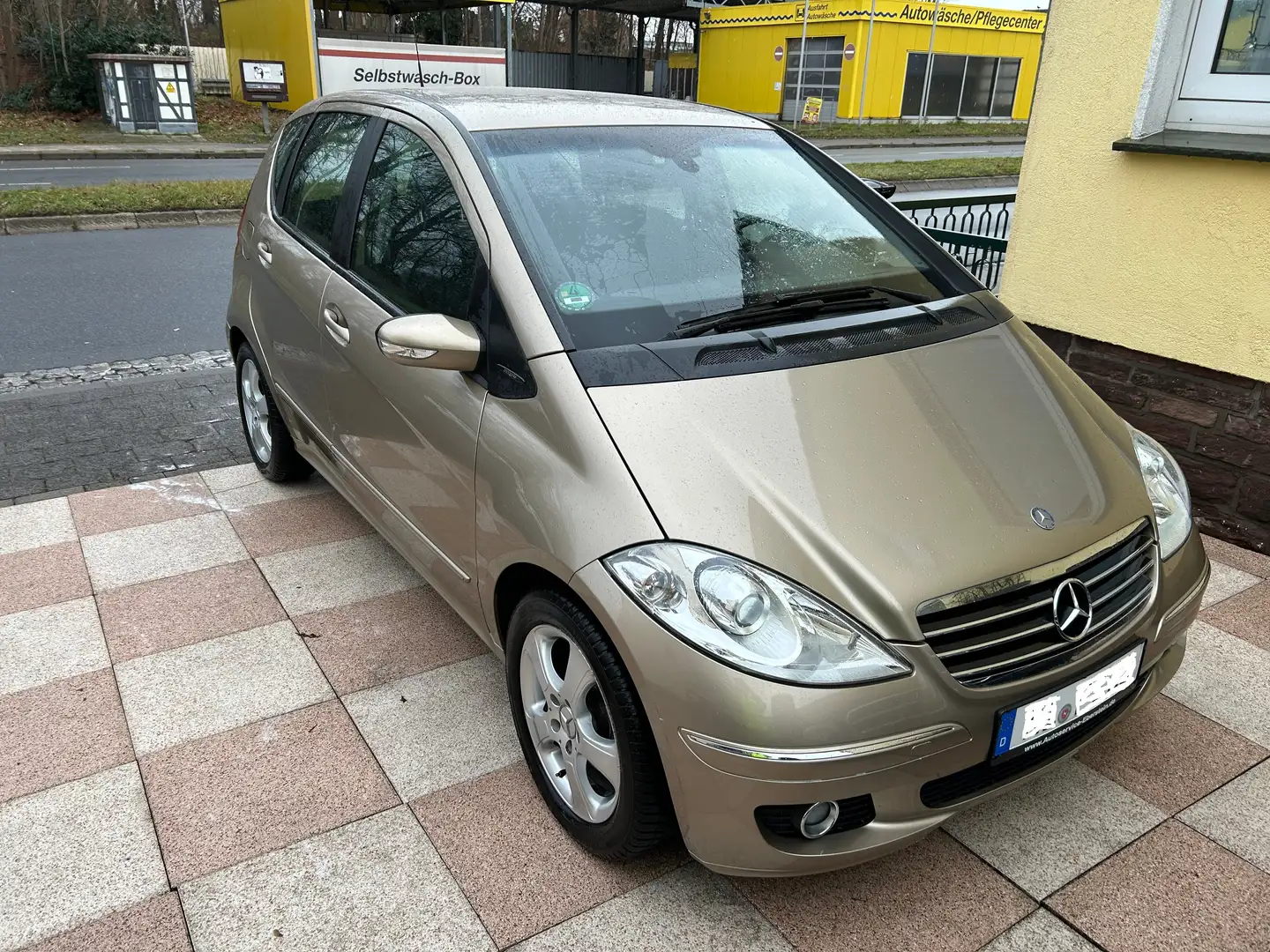 Mercedes-Benz A 200 A 200 Autotronic Avantgarde Gold - 2