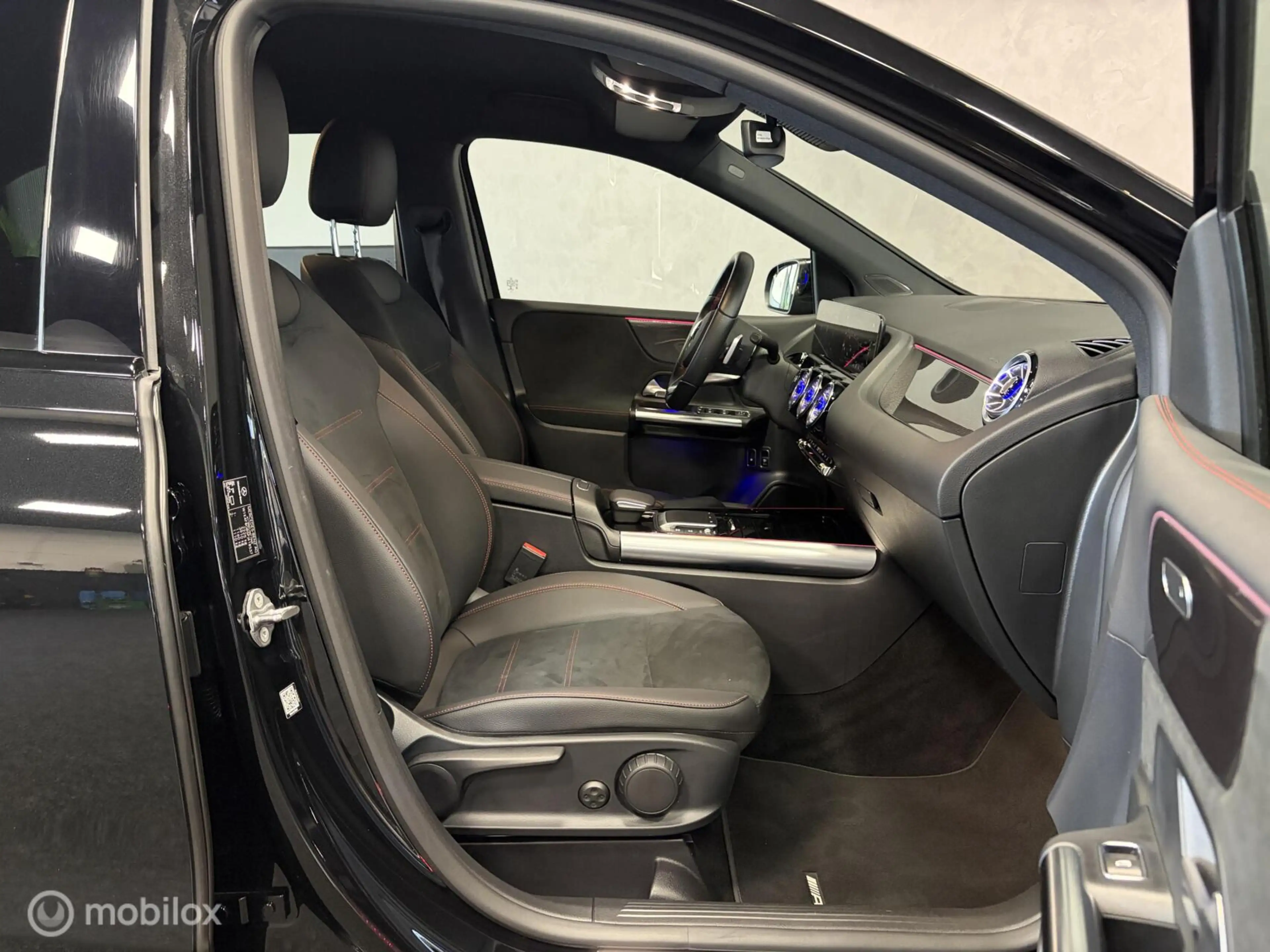 Mercedes-Benz B 250 e AMG Line SOH 94% / SFEER. / STOELVERW. / CAMERA — photo 15