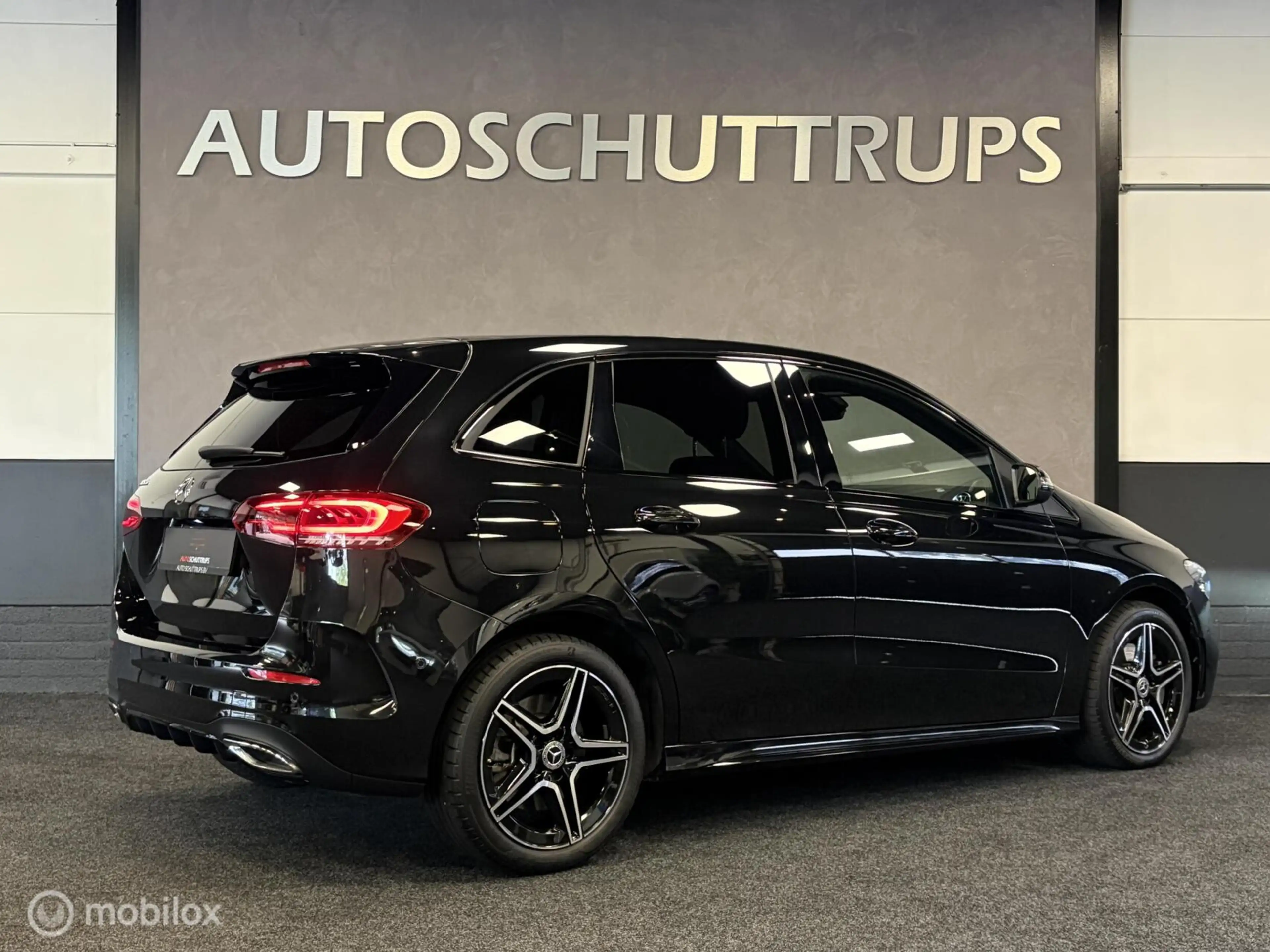 Mercedes-Benz B 250 e AMG Line SOH 94% / SFEER. / STOELVERW. / CAMERA — photo 2