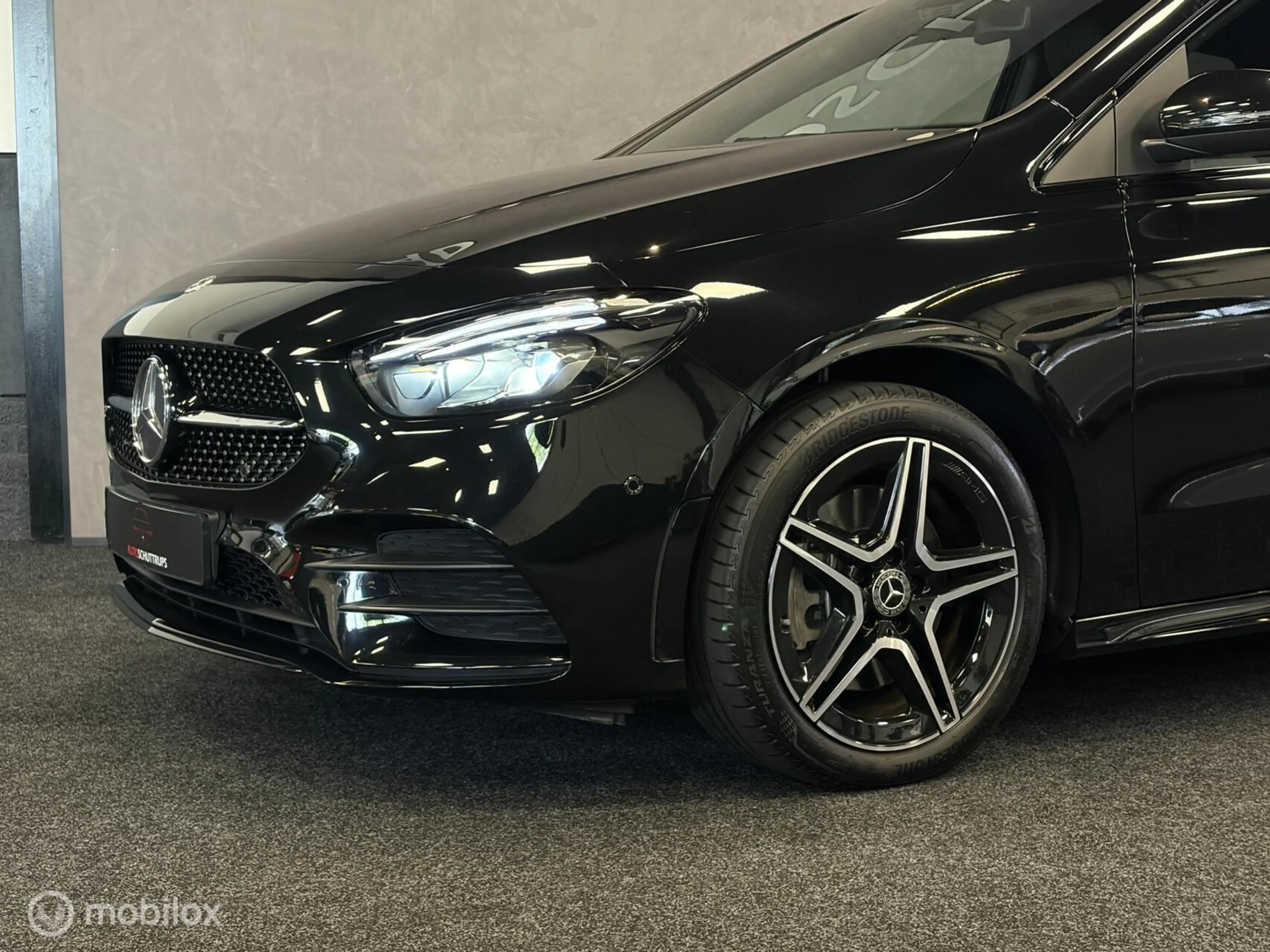 Mercedes-Benz B 250 e AMG Line SOH 94% / SFEER. / STOELVERW. / CAMERA — photo 3