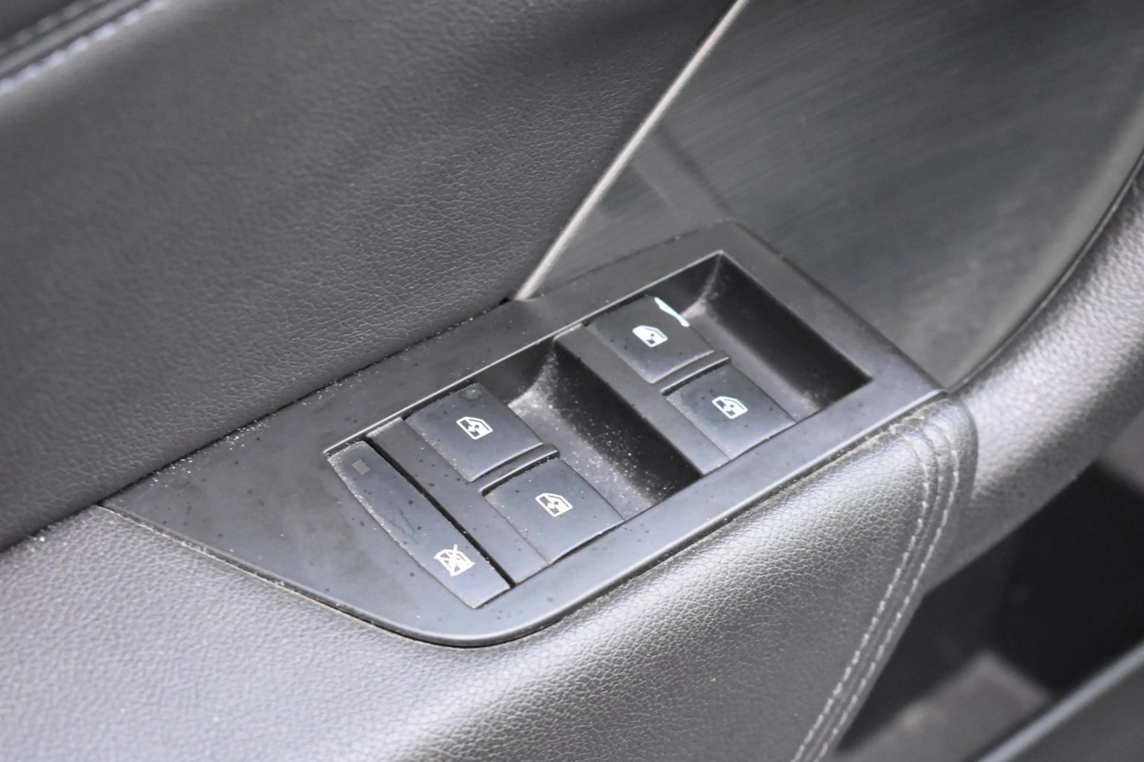Saab 9-5 2.0T Aero '11 Leder Xenon Clima Navi Cruise — photo 13