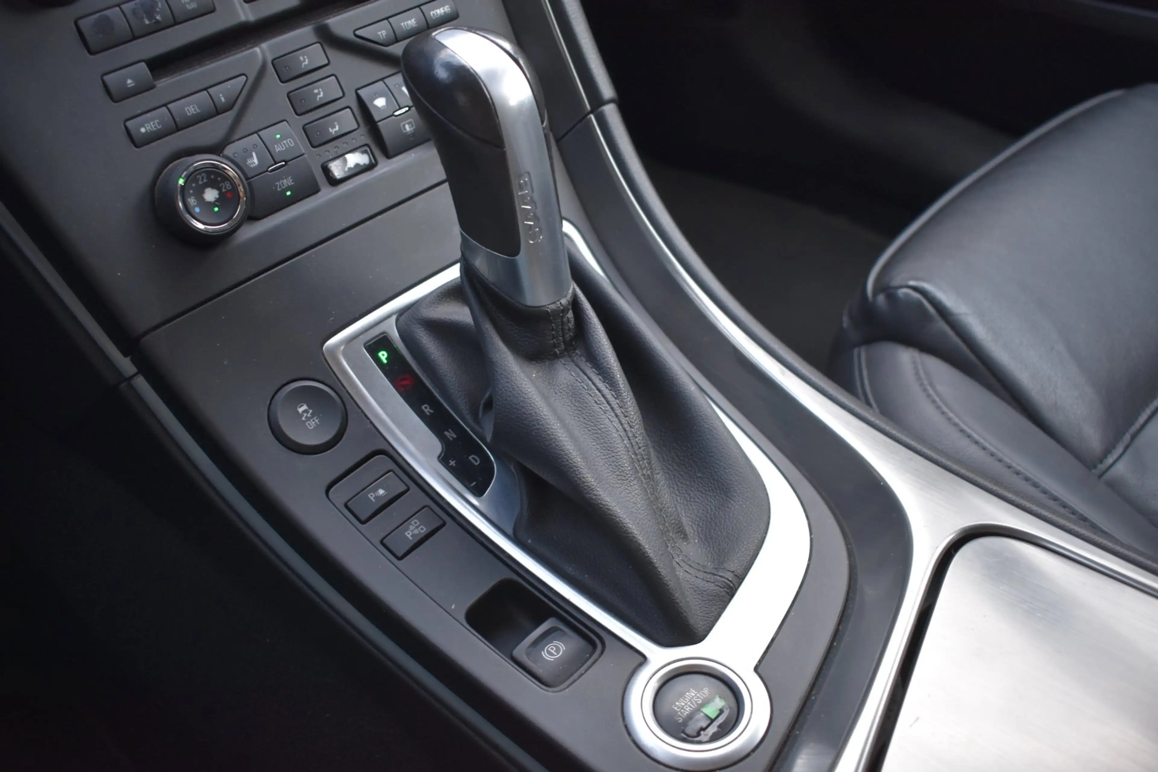 Saab 9-5 2.0T Aero '11 Leder Xenon Clima Navi Cruise — photo 20