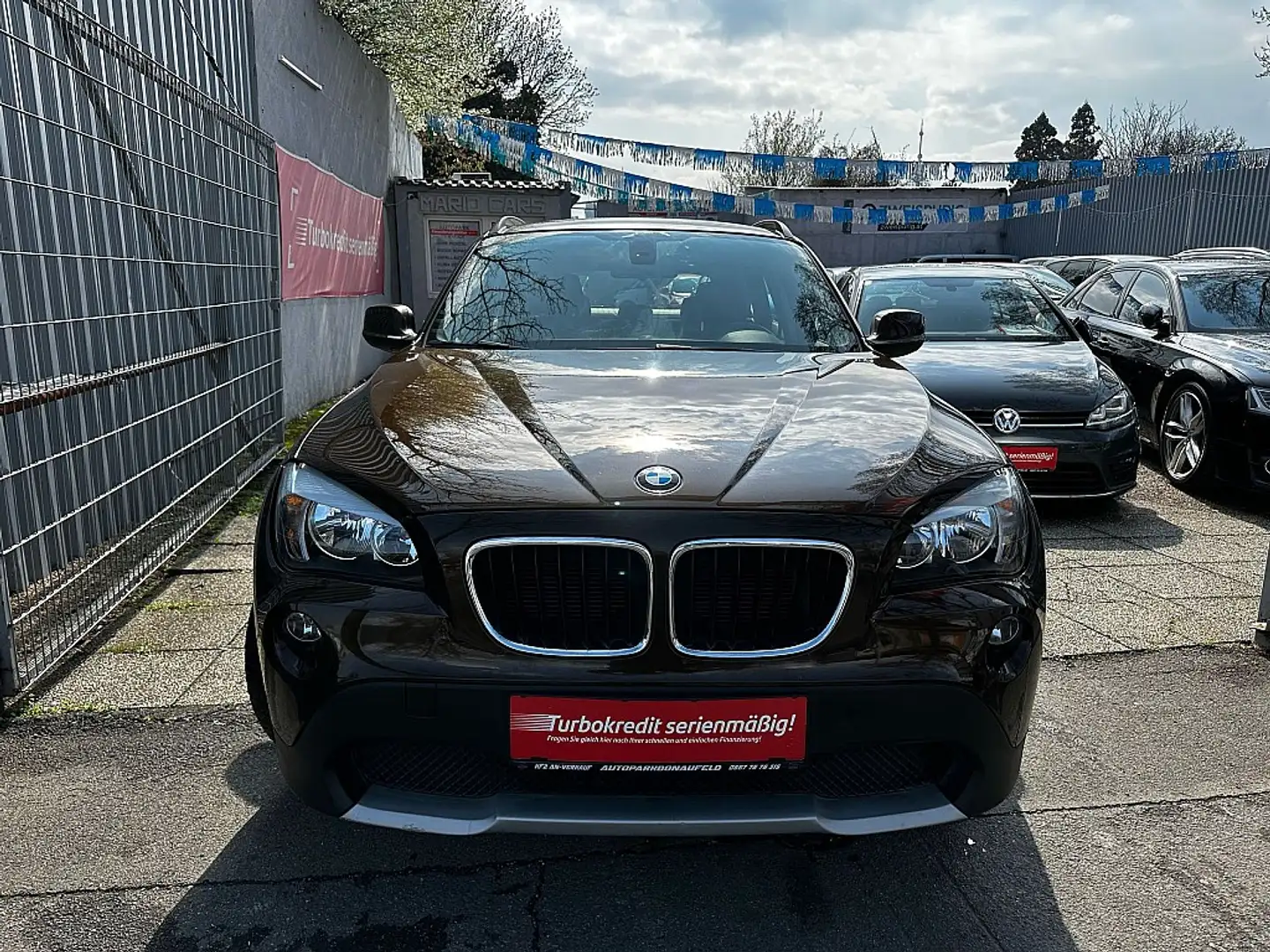 BMW X1 xDrive18d Österreich-Paket Aut.*SEHR GEPFLEGT* Brun - 2
