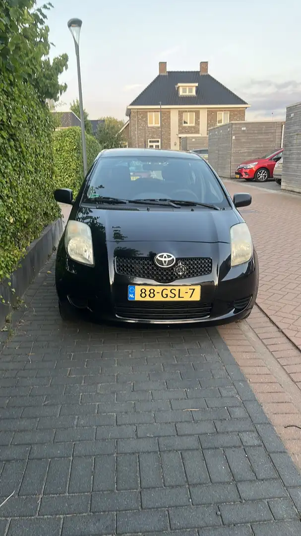 Toyota Yaris 1.0 VVTi + Zwart - 2