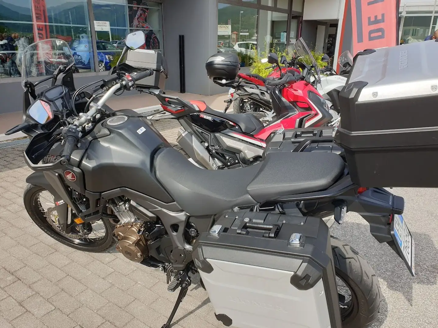 Honda CRF 1000 Fekete - 2