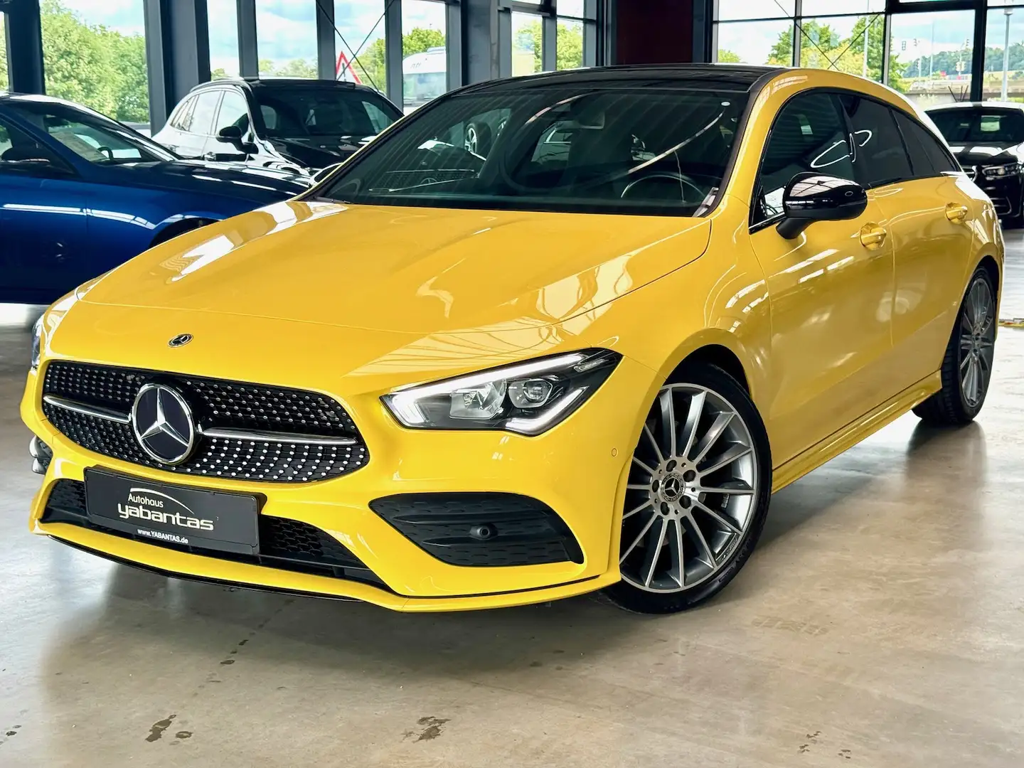 Mercedes-Benz CLA 200 AMG Night Kamera Pano LED Ambientenbeleuchtung Amarillo - 1