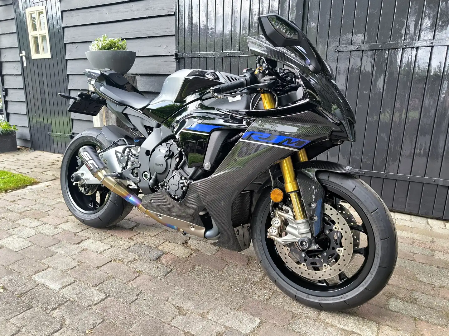 Yamaha YZF 1000 R1 M Zwart - 2