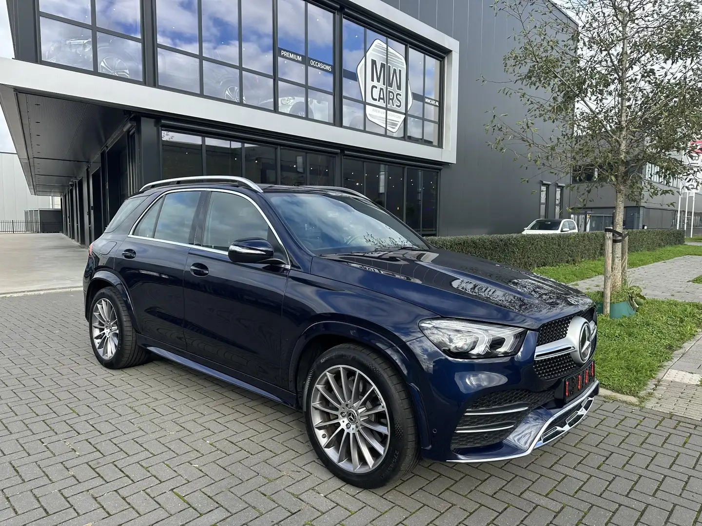 Mercedes-Benz GLE 350 e 4MATIC AMG Blauw - 1
