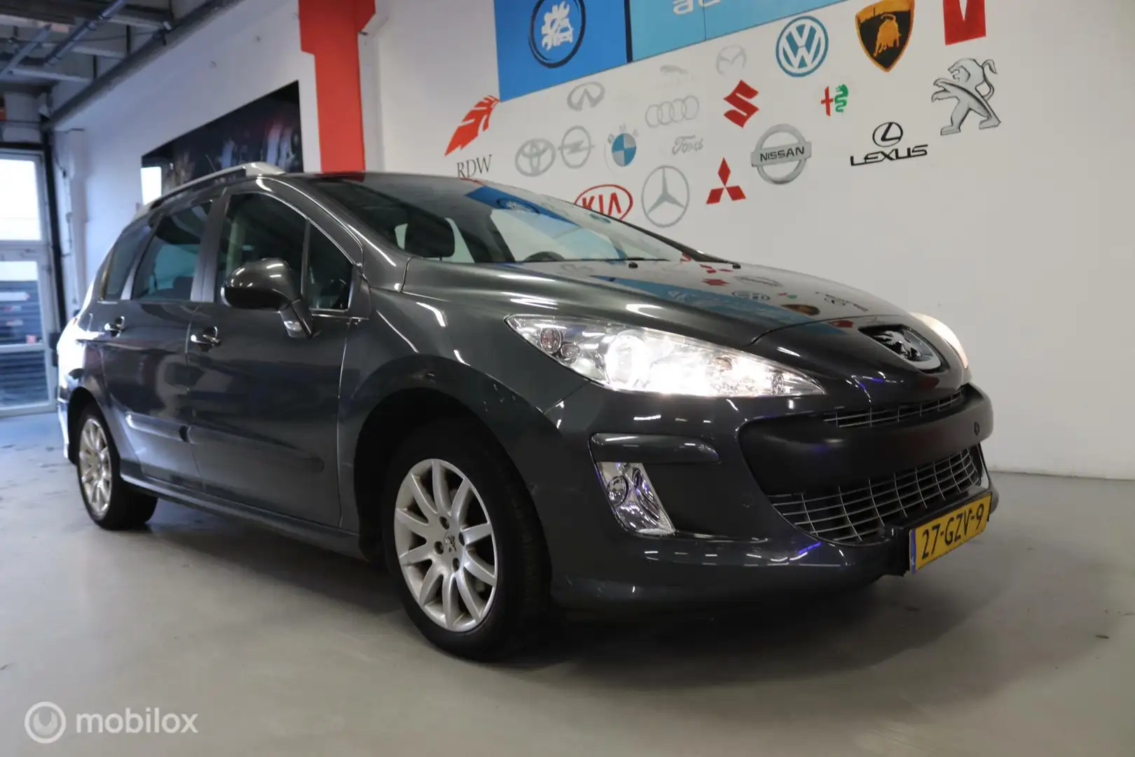 Peugeot 308 SW 1.6 VTi XT Gris - 2