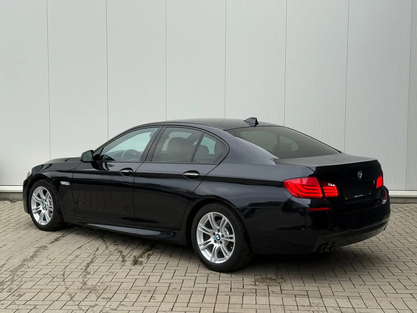 BMW 520 d✅ GARANTIE | M Pack | Sport-Automaat Schwarz - 2