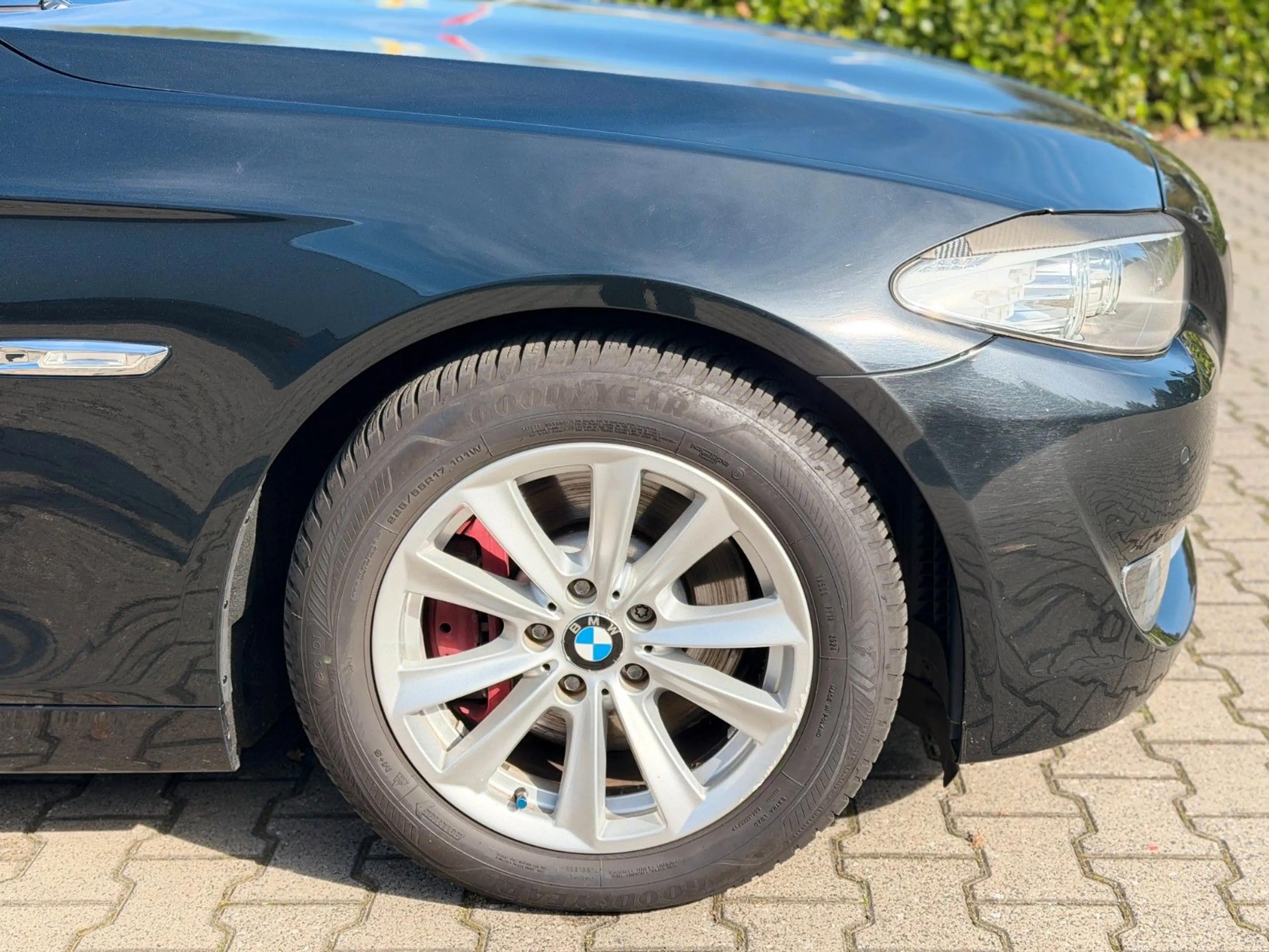 BMW 525 d Limousine*M-Technic FW. *Bi Xenon*Navi*Pdc — photo 7