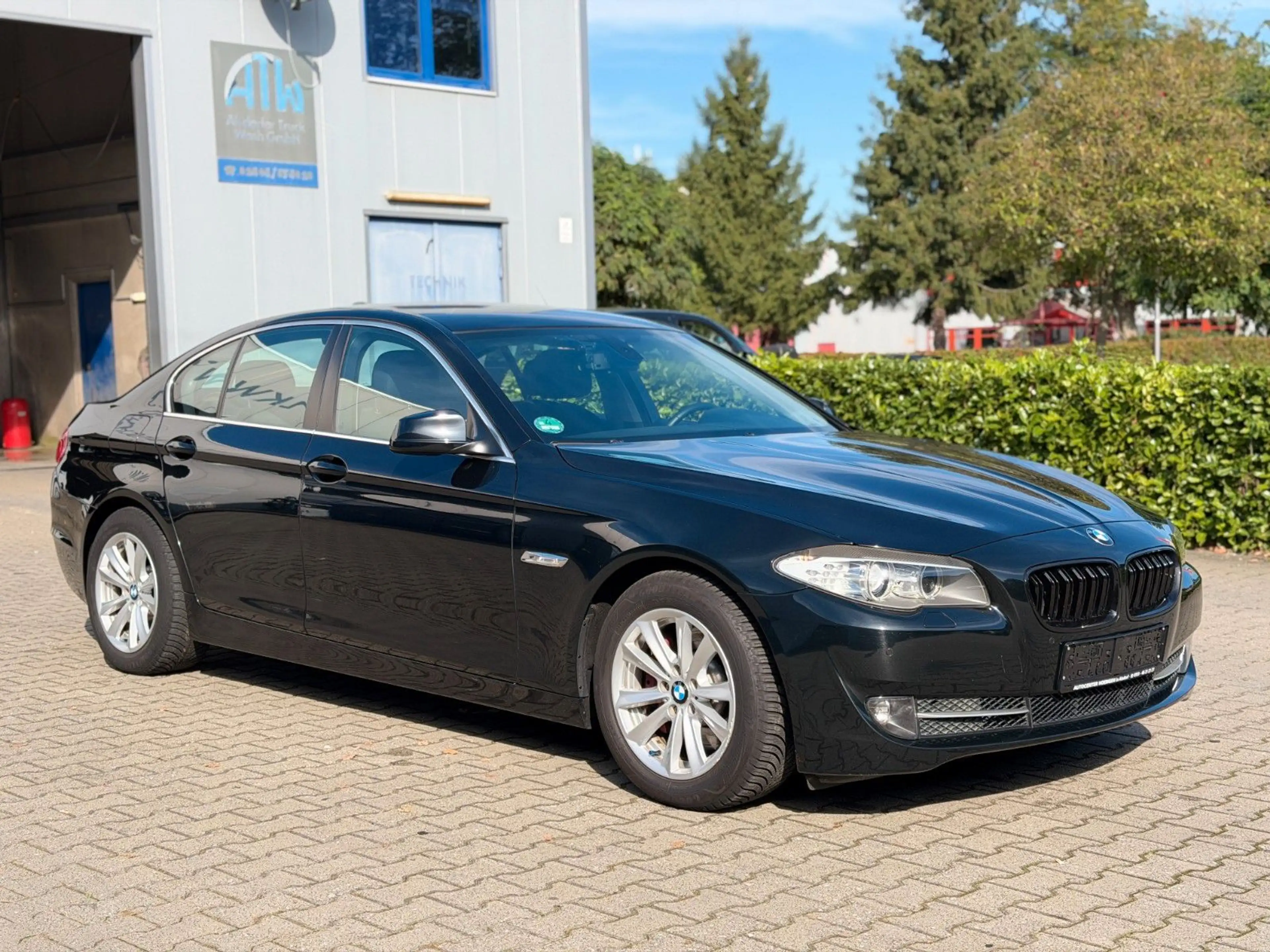 BMW 525 d Limousine*M-Technic FW. *Bi Xenon*Navi*Pdc