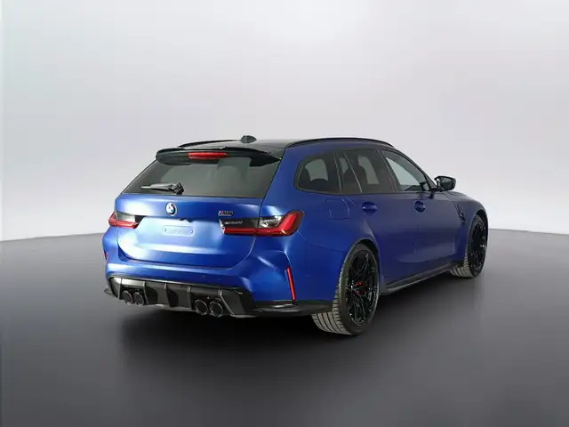 BMW M3 view 4