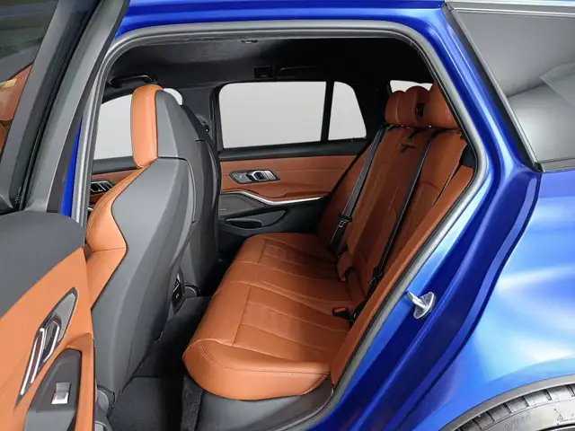 BMW M3 view 9