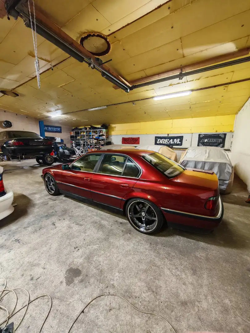 BMW 740 740i Rot - 1