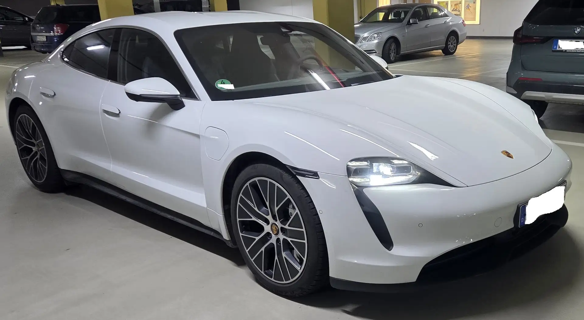 Porsche Taycan Taycan 4S Performance Batterie Plus, Wärmepumpe, InnoDrive, Mission E-Felgen, lederfreie Ausstattung Weiß - 2