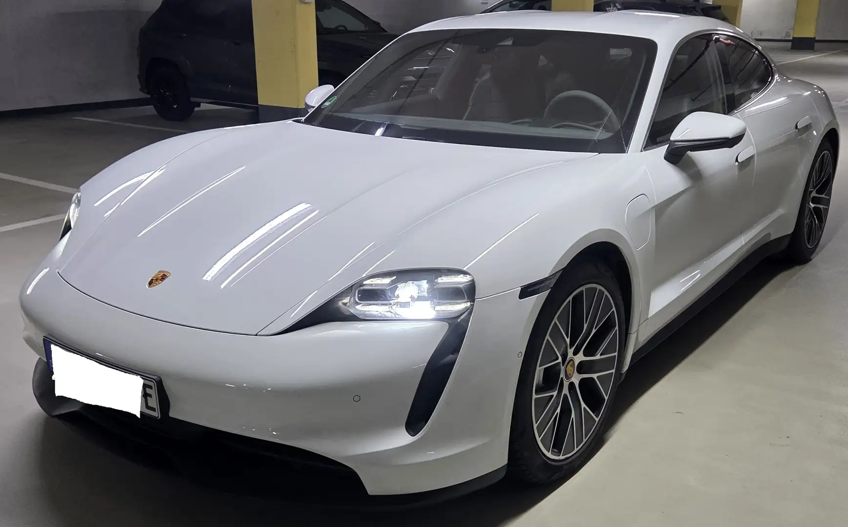 Porsche Taycan Taycan 4S Performance Batterie Plus, Wärmepumpe, InnoDrive, Mission E-Felgen, lederfreie Ausstattung Weiß - 1