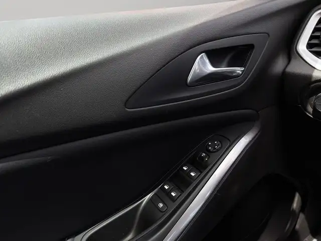 Opel Grandland view 13