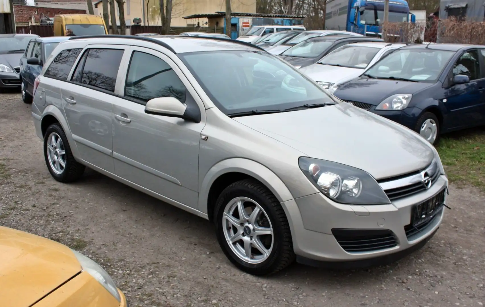 Opel Astra H Caravan Edition / TÜV/AU 03/2027 Beige - 1