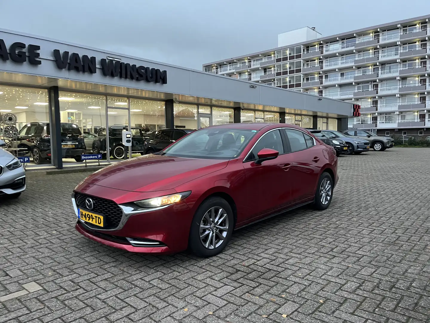Mazda 3 2.0 e-SkyActiv-X M Hybrid 180pk Navi AdCruise Lmv Rood - 1