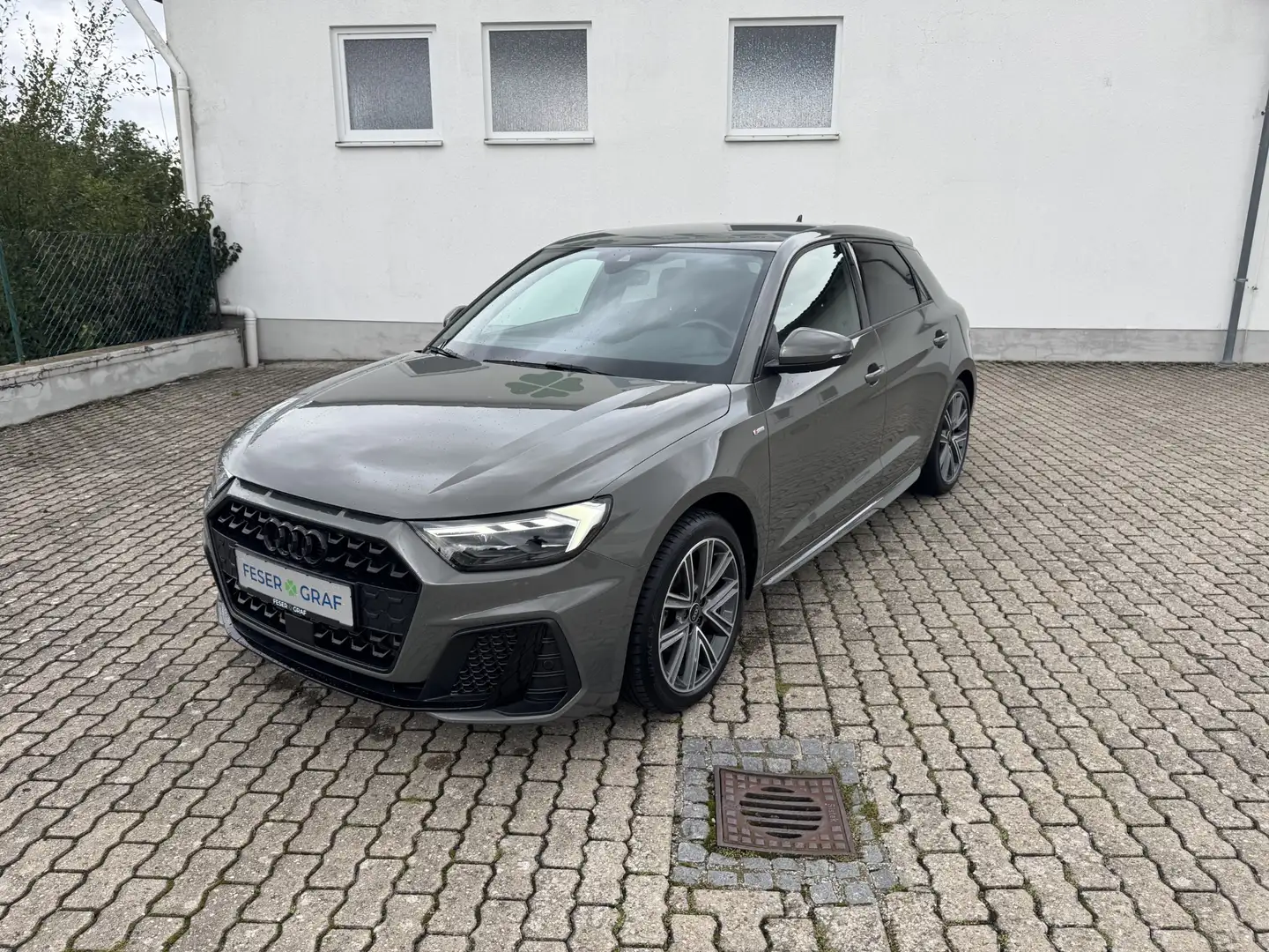 Audi A1 Spb. S line 35 TFSI S-tr. ACC LED NAVI VIRTUAL Grau - 2