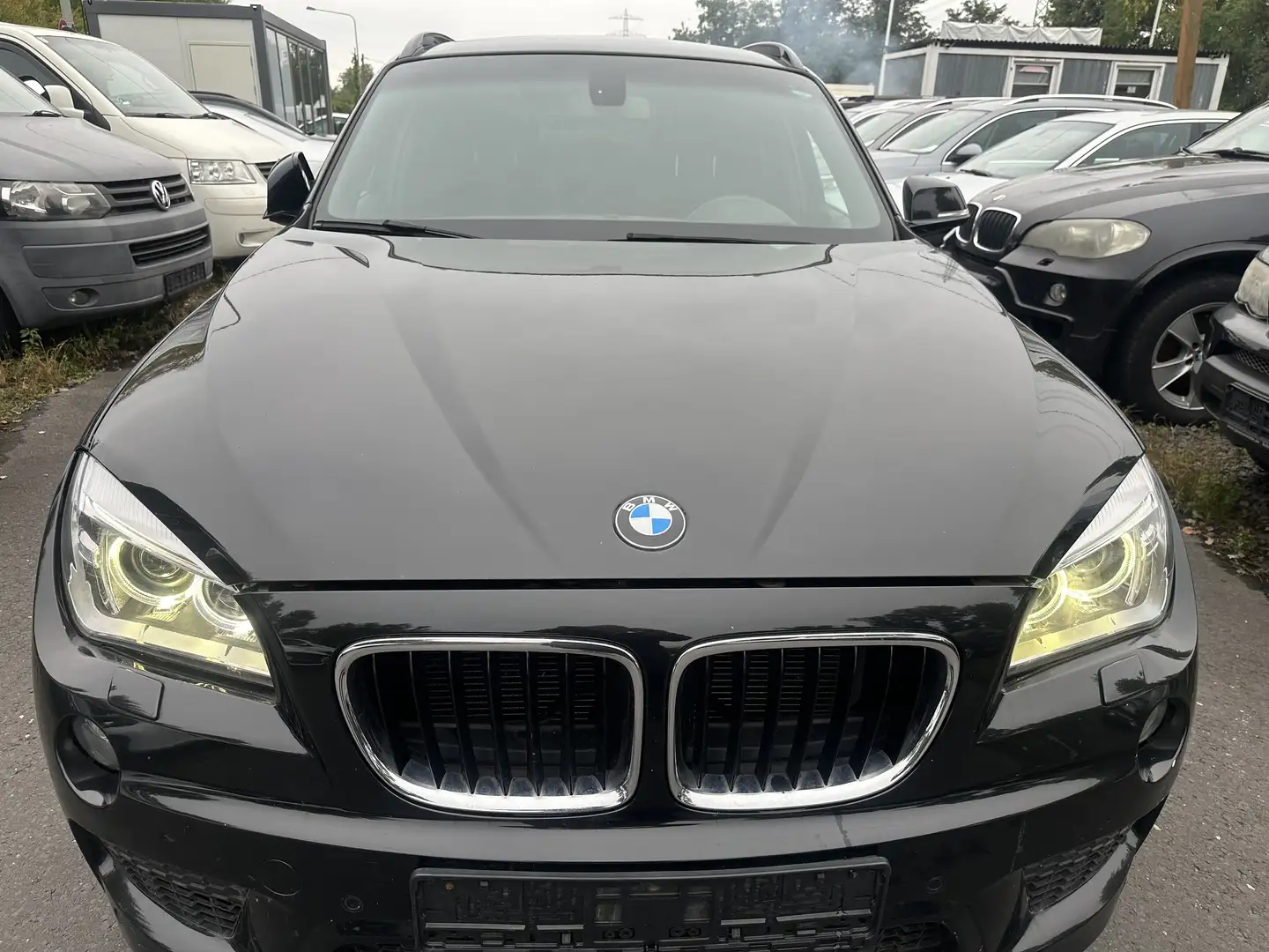BMW X1 18 d xDrive M-SPORT AUTOMATIK PANORAMA ALKANTARA Schwarz - 2