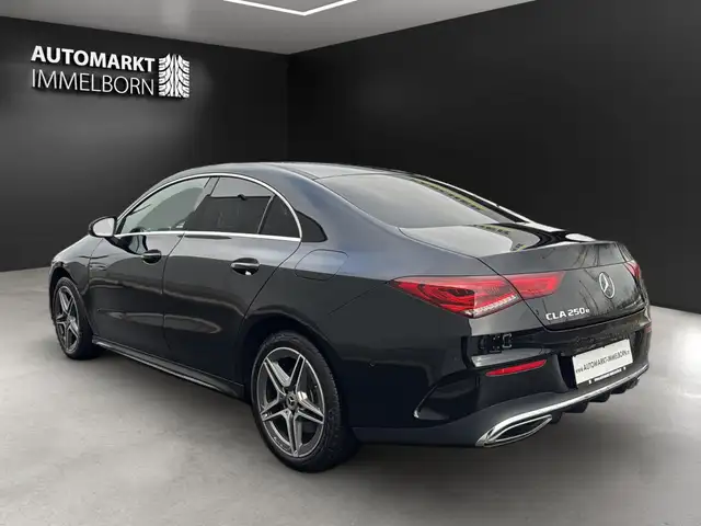 Mercedes-Benz Cla view 8