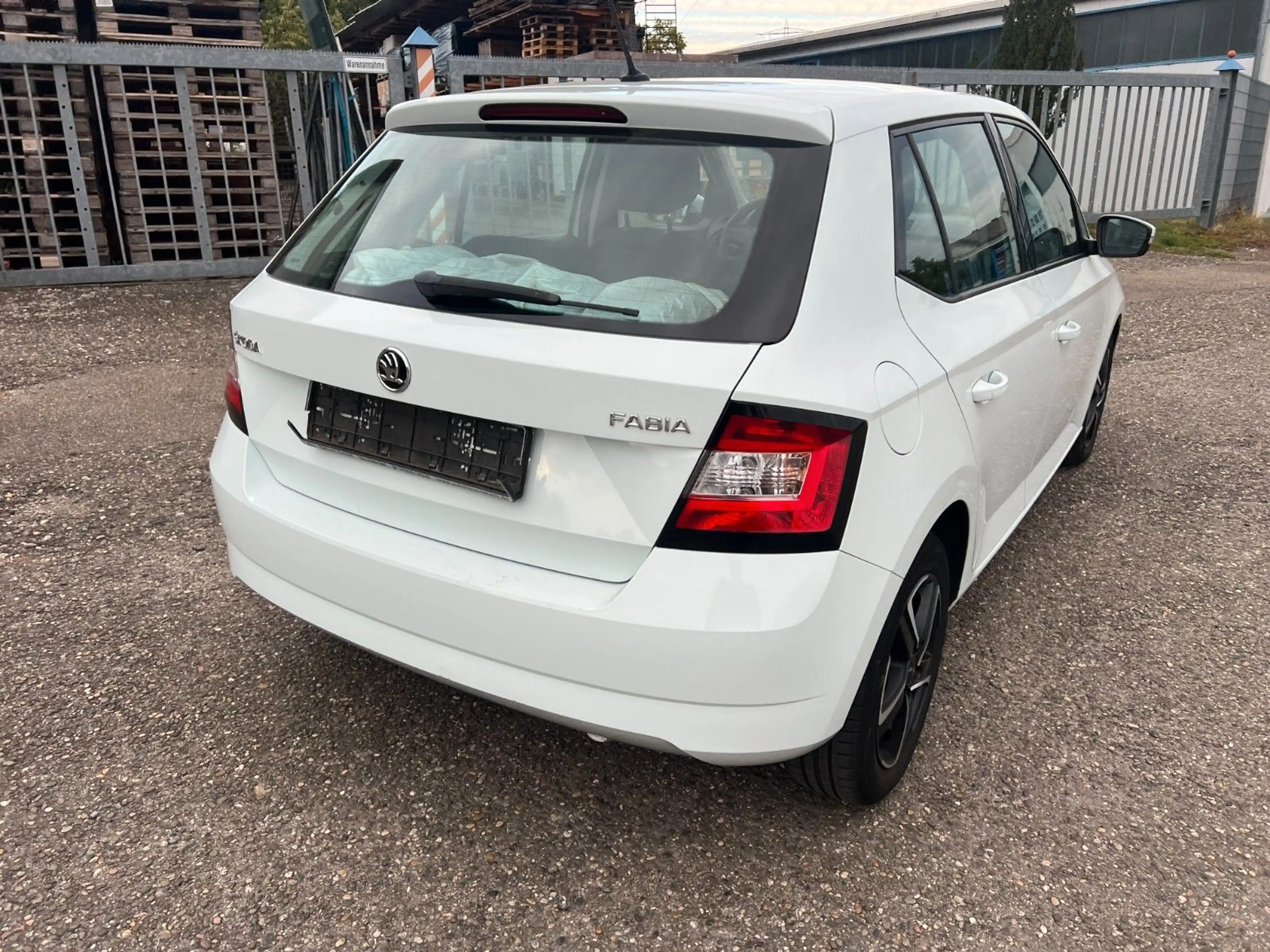 Skoda Fabia *1,4 TDI*limo*Active*EURO 6* — photo 9