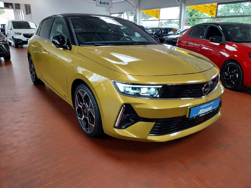 Opel Astra Ultimate Matrix LED 18" Spurhalteass. Luftgütesen — photo 2