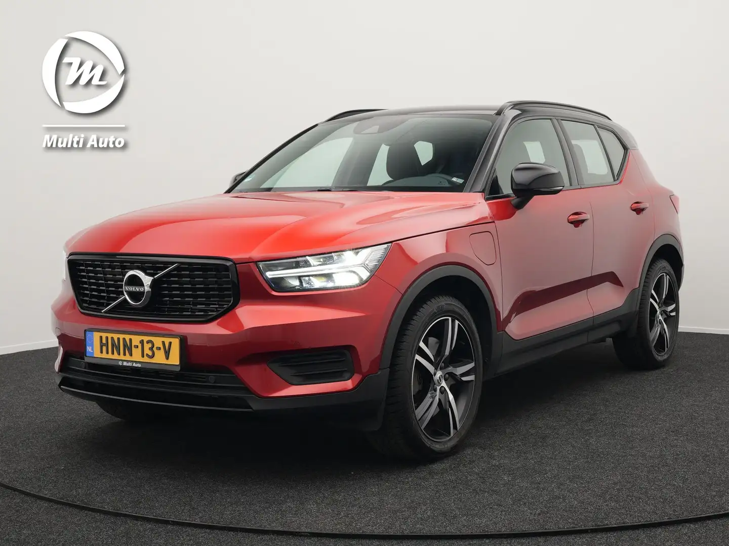 Volvo XC40 T4 Recharge R-Design Plug in Hybrid | PHEV | Camer Rood - 1
