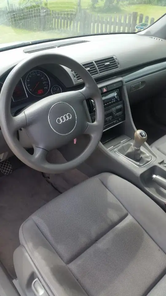 Audi A4 2.0 Lim. (8E), foto 9