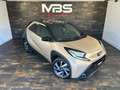 Toyota Aygo X *1ER MAIN *FAIBLE KLM *CLIM *CAMERA *FEUX LED *GPS Bej - thumbnail 5
