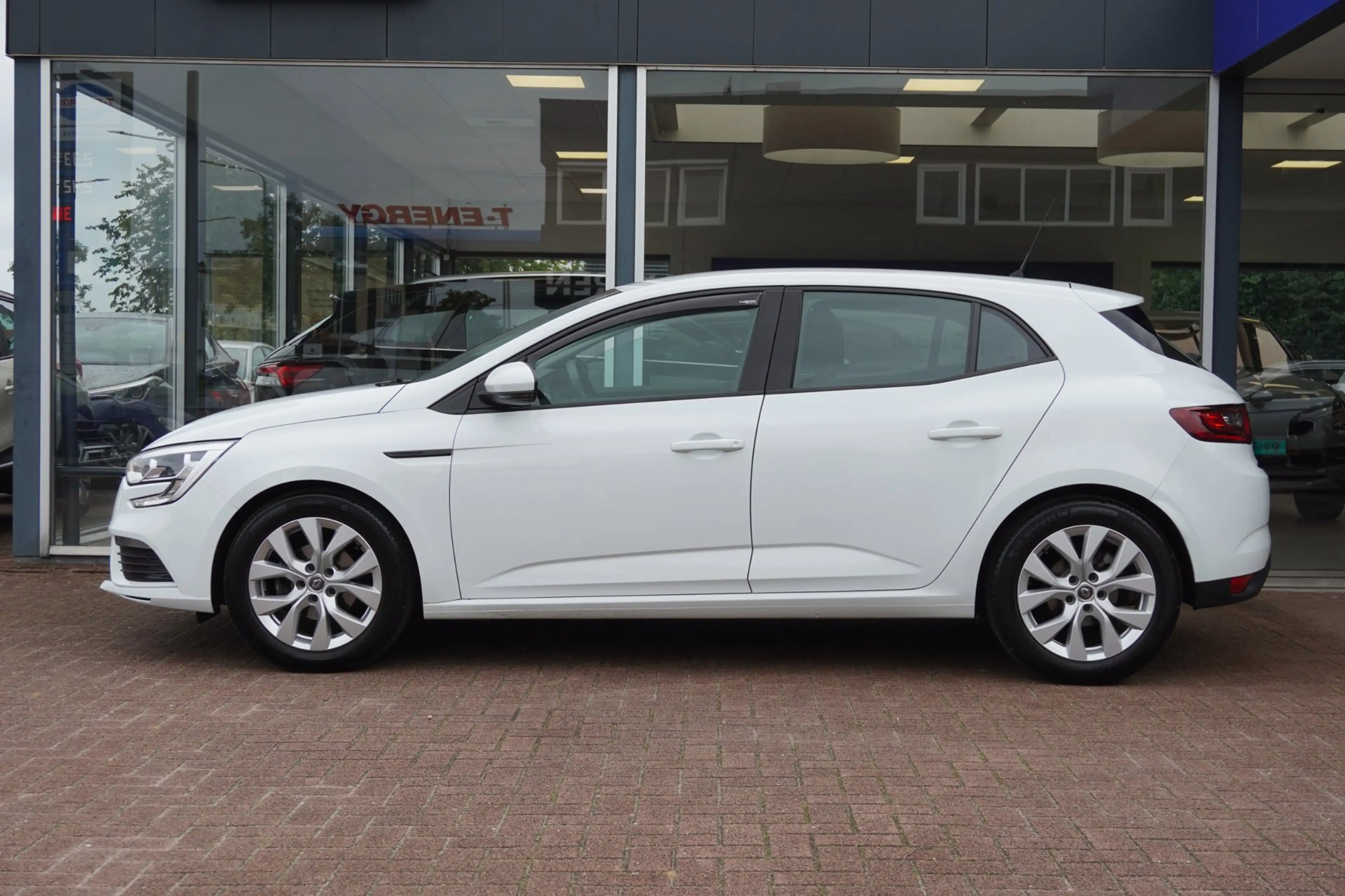 Renault Megane 1.3 TCe Limited 5deurs | Airco | Elek. Pakket | 93 — photo 2