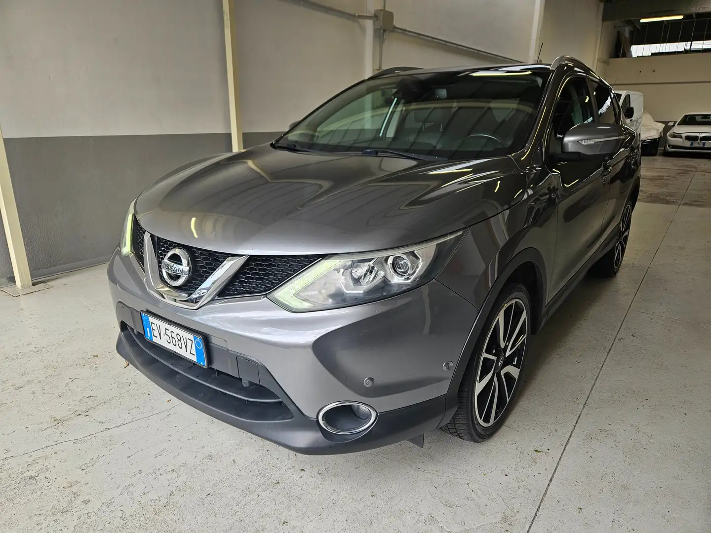 Nissan Qashqai Nissan Qashqai 1.6 dci Tekna 2wd 130cv Gris - 1