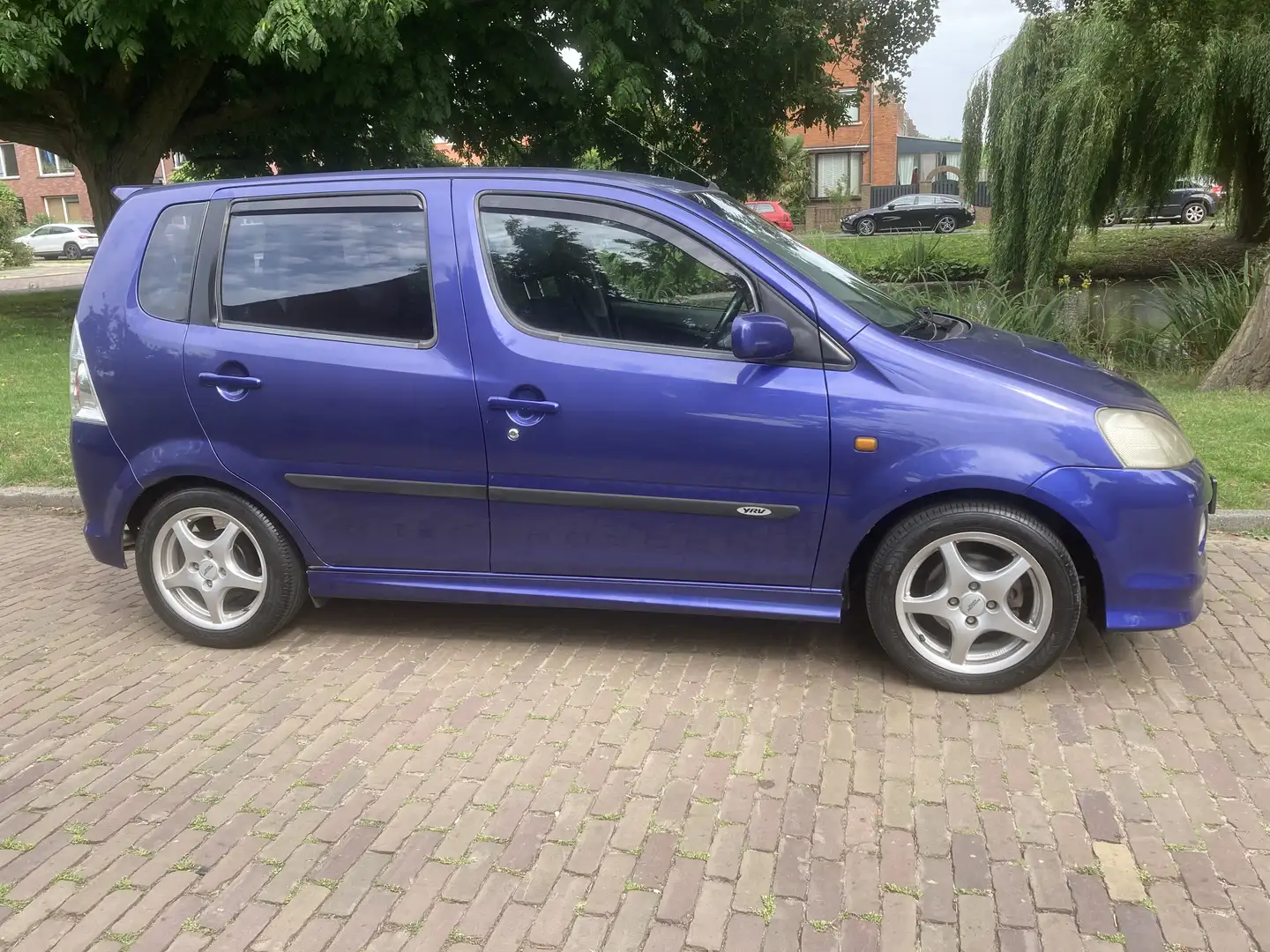 Daihatsu YRV 1.3-16V Turbo Bleu - 2