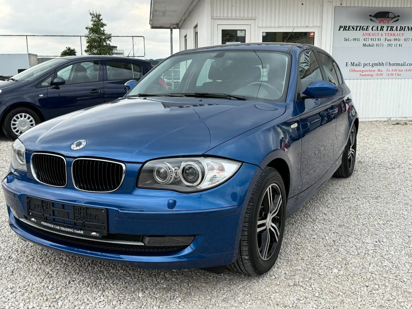 BMW 116 i*KLIMAAUTOMATIK*PDC*TEMPOMAT* Blau - 1