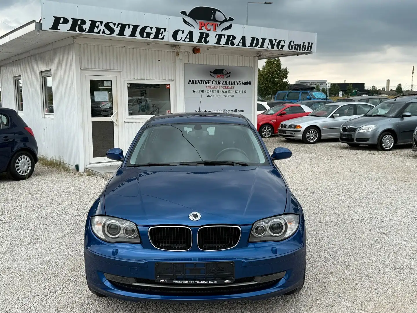 BMW 116 i*KLIMAAUTOMATIK*PDC*TEMPOMAT* Blau - 2