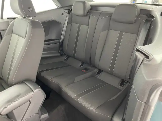 Volkswagen T-Roc view 11