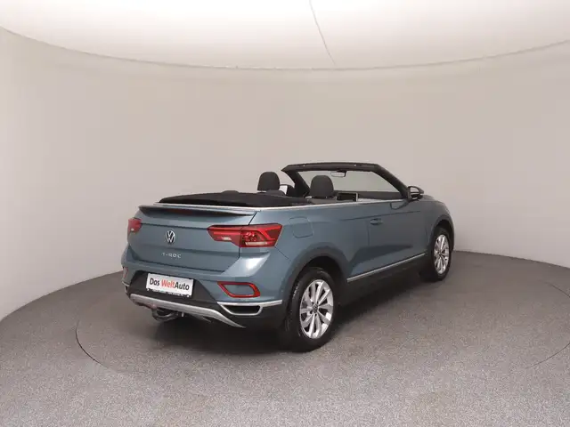 Volkswagen T-Roc view 4