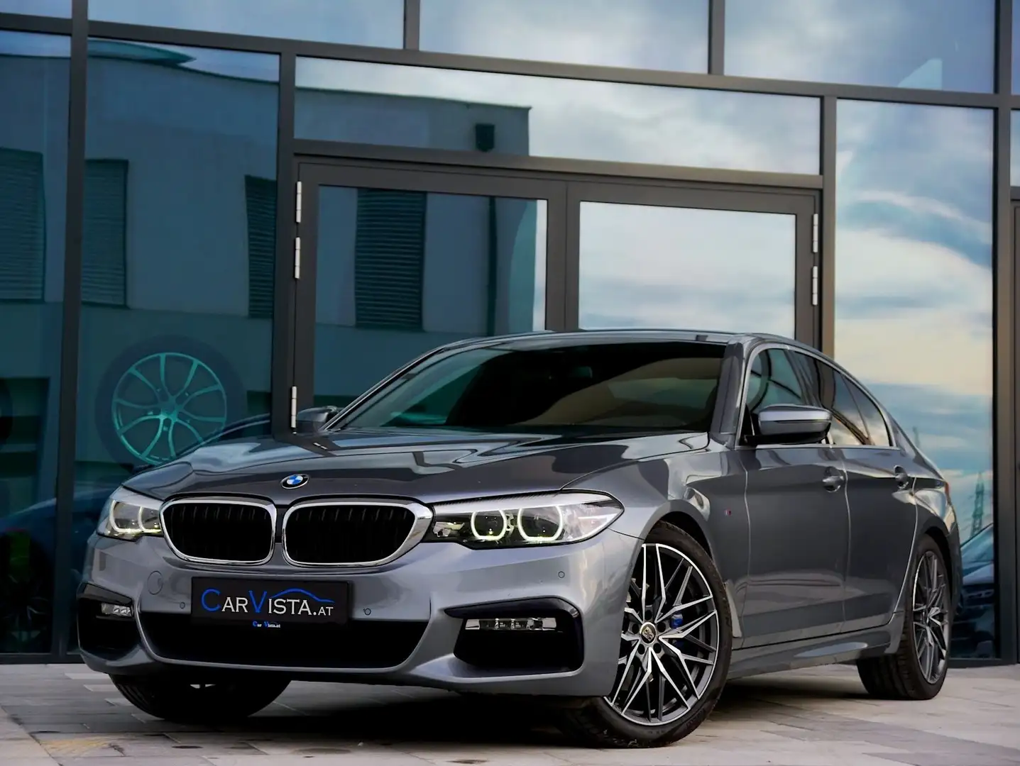 BMW 530 d M Sport *Driving Assistant & Sportbremsanlage* Silber - 2