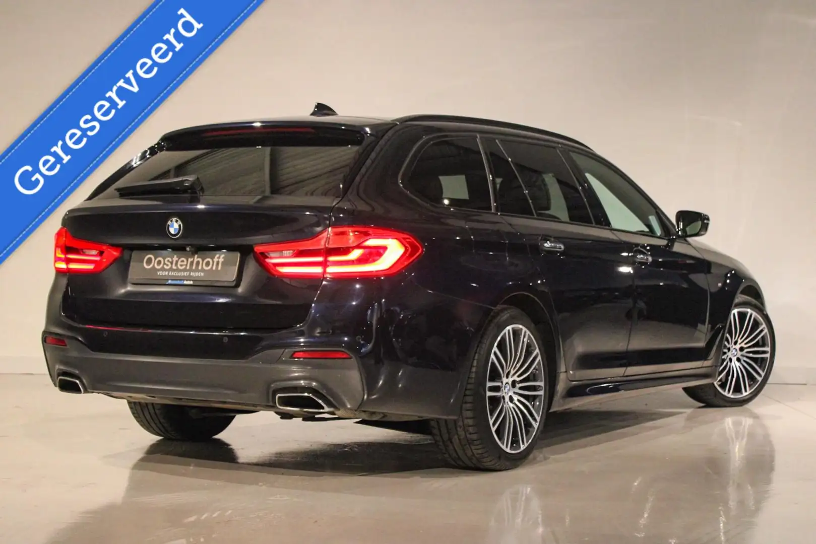 BMW 540 5-serie Touring 540i xDrive High Executive PANO | Nero - 2