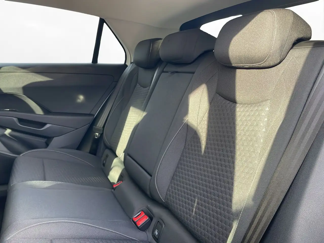 Volkswagen T-Roc Life 1.5 eTSI (116 PS) DSG | Sitzheiz. 9