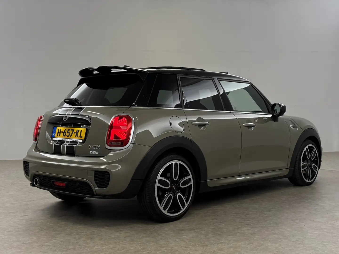 MINI John Cooper Works 1.5 JCW PACK Pano | harman/kardon | LED Carplay Cl Grijs - 2