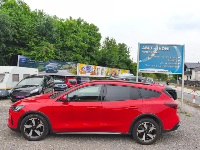 Ford Focus view 6