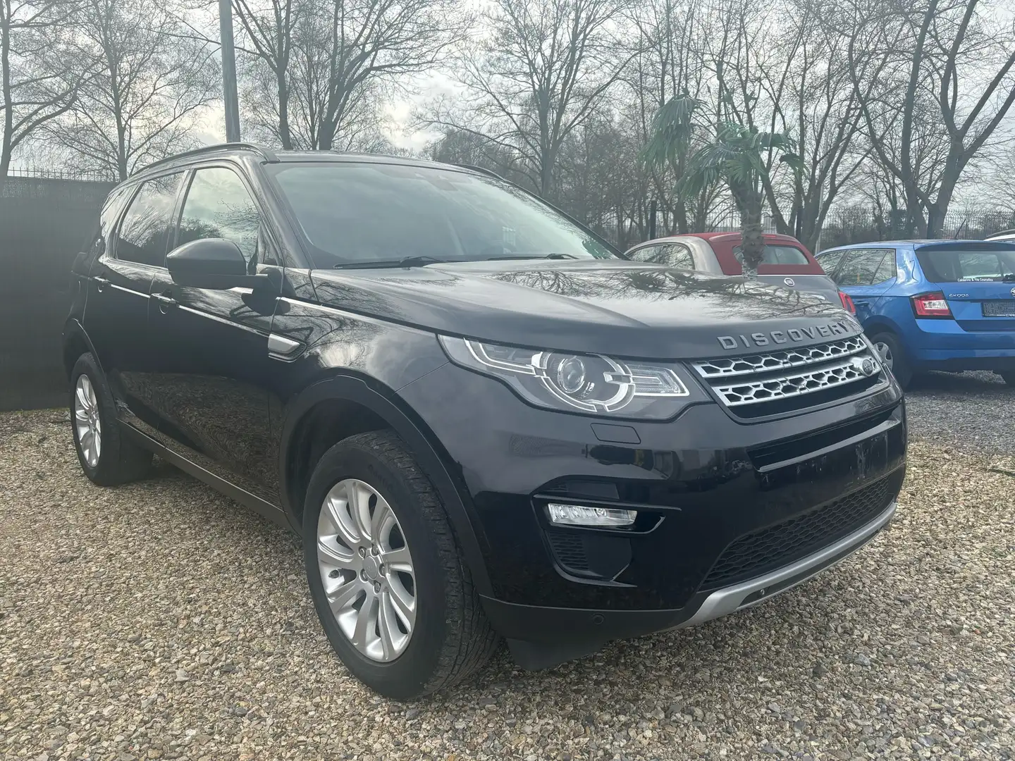 Land Rover Discovery Sport 2.2 TD4 HSE ! FULL OPTS - 7 PLACES - Perte puissa! Zwart - 2
