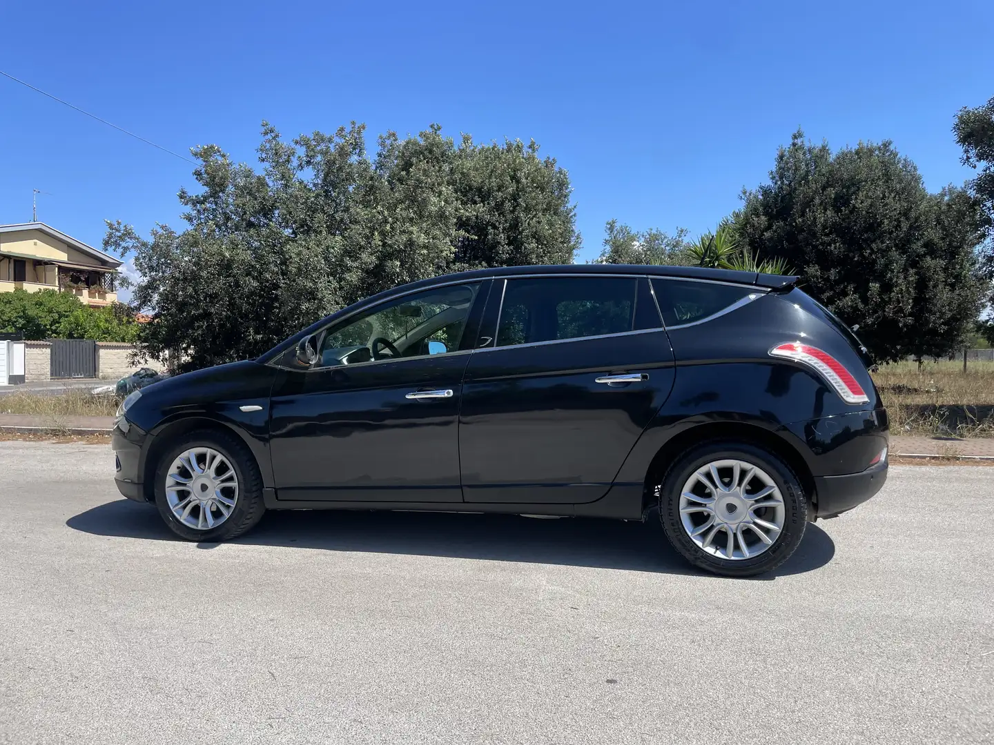 Lancia Delta 1.6 mjt Platino 120cv dpf - 2